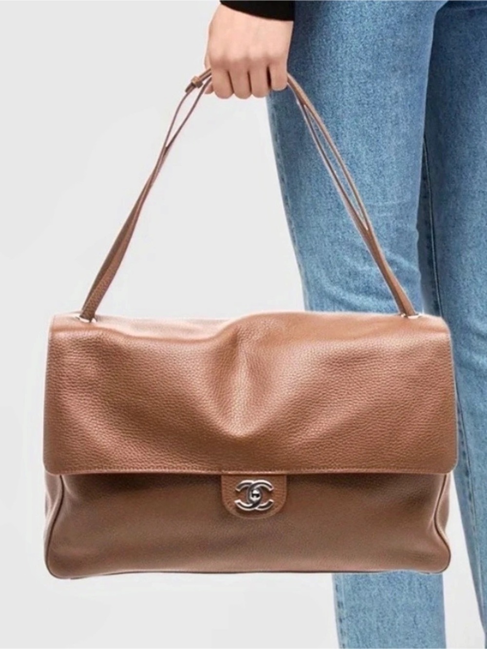 Fashion Letter C Large Maxi Grained leather Bag Camel Color   PRICE FIRM